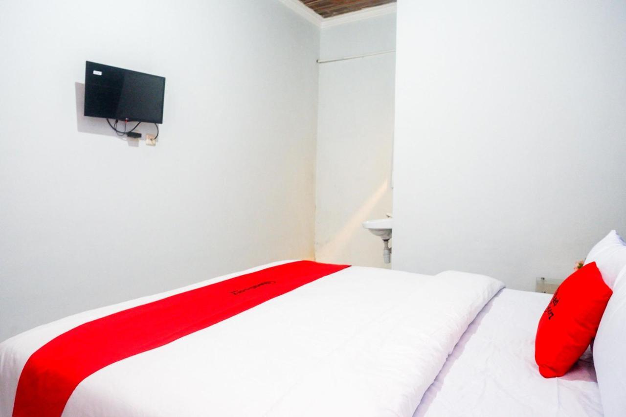 Hotel Reddoorz At Pakuncen Malioboro Yogyakarta Exterior foto