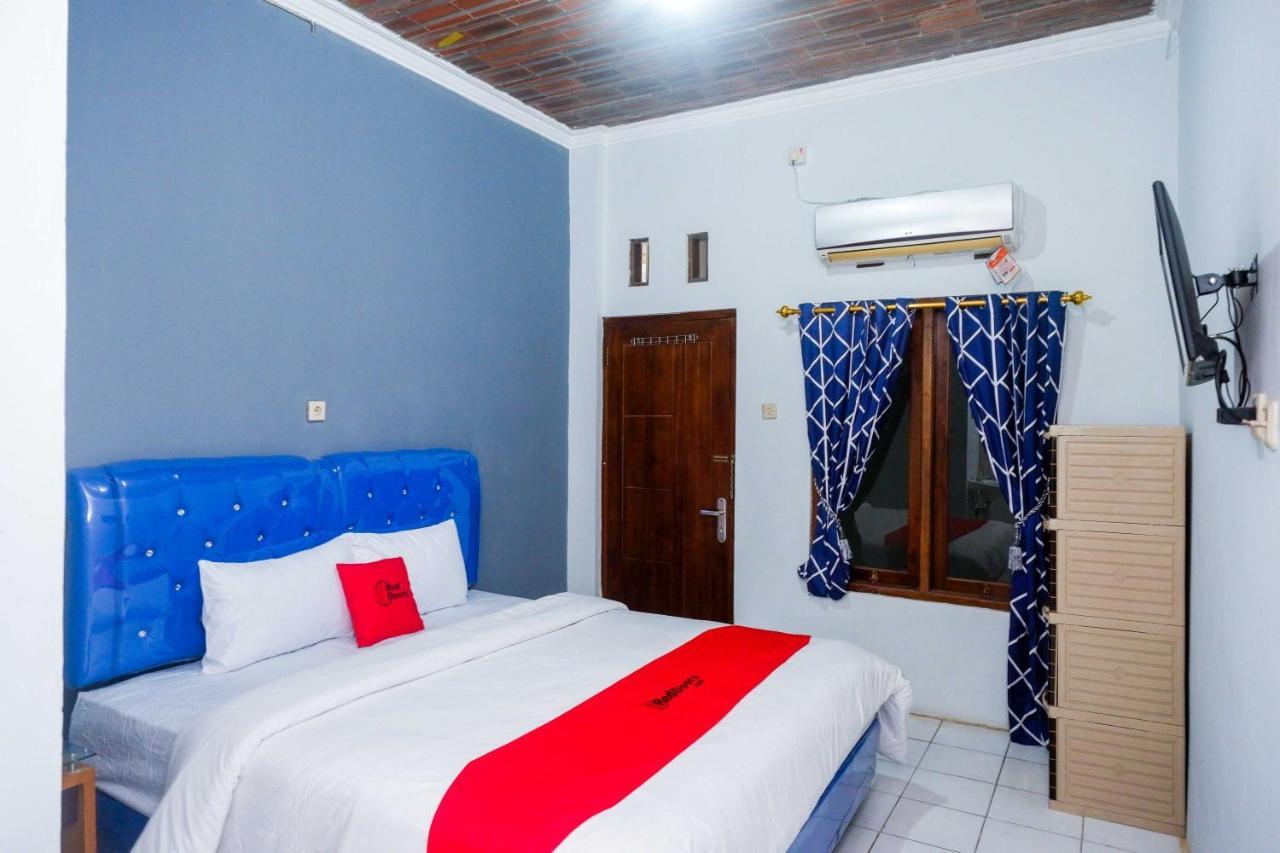 Hotel Reddoorz At Pakuncen Malioboro Yogyakarta Exterior foto